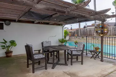 5610 Chateau Drive, San Diego, CA 92117 - Photo 21