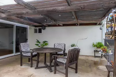 5610 Chateau Drive, San Diego, CA 92117 - Photo 23