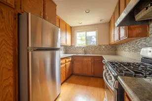 5610 Chateau Dr, San Diego, CA 92117 - Photo 5