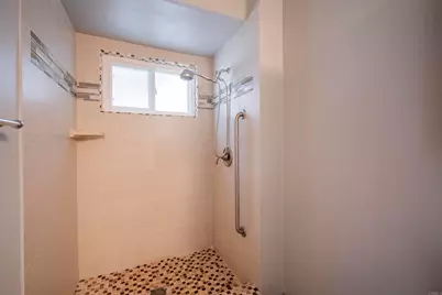 5610 Chateau Drive, San Diego, CA 92117 - Photo 17