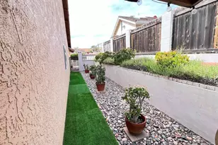 1735 Plaza Crest Ridge Rd, San Diego, CA 92114 - Photo 9