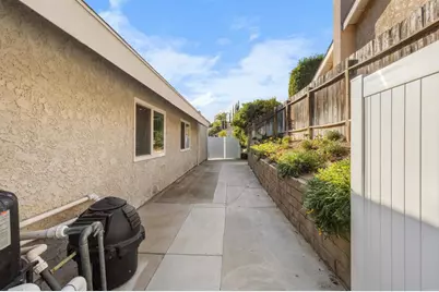 22945 Magnolia Glen Drive, Valencia, CA 91354 - Photo 29