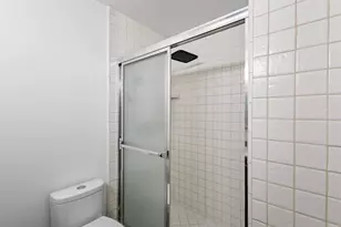 22945 Magnolia Glen Dr, Valencia, CA 91354 - Photo 25