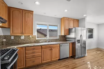 22945 Magnolia Glen Drive, Valencia, CA 91354 - Photo 11