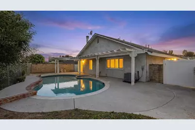 22945 Magnolia Glen Drive, Valencia, CA 91354 - Photo 3