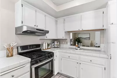 609 Mustang Glen, Escondido, CA 92027 - Photo 5