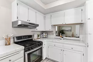 609 Mustang Glen, Escondido, CA 92027 - Photo 5