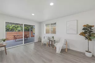 8034 Skyline Dr, San Diego, CA 92114 - Photo 19