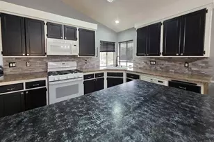 39820 Osprey Rd, Murrieta, CA 92562 - Photo 11