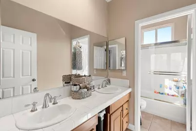 1621 Portola Avenue, Spring Valley, CA 91977 - Photo 31