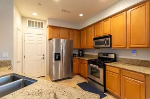 7283 Isabella Villa Ct, Highland, CA 92346 - Photo 7