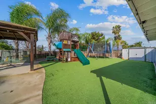 535 Shady Glen Dr, Fallbrook, CA 92028 - Photo 25