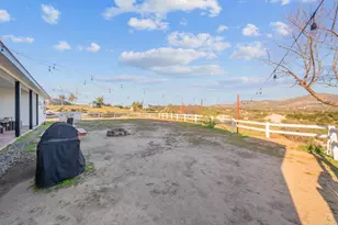 44075 Timber TR, Hemet, CA 92544 - Photo 7