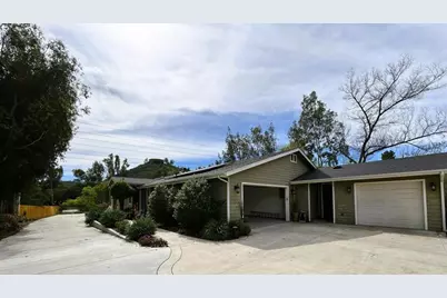 2400 Kauana Loa Dr, Escondido, CA 92029 - Photo 3