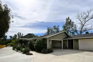 2400 Kauana Loa Dr, Escondido, CA 92029 - Photo 3