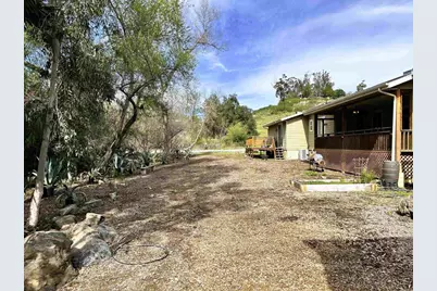 2400 Kauana Loa Dr, Escondido, CA 92029 - Photo 35