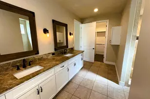 2400 Kauana Loa Dr, Escondido, CA 92029 - Photo 17