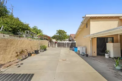 5088 Elkhart St, San Diego, CA 92105 - Photo 13