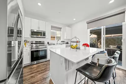 982 Cooper Place, San Diego, CA 92102 - Photo 11