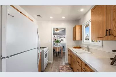 4505 Moraga Avenue, San Diego, CA 92117 - Photo 11