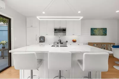 909 Olive Avenue, Coronado, CA 92118 - Photo 3