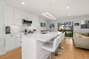 909 Olive Ave, Coronado, CA 92118 - Photo 11