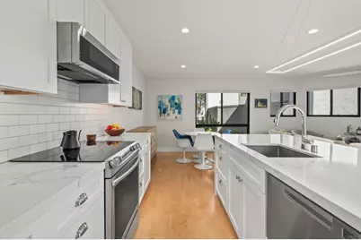 909 Olive Avenue, Coronado, CA 92118 - Photo 11