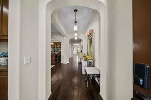 20300 Via Urbino, Porter Ranch, CA 91326 - Photo 3