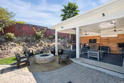 10274 Madrid Way, Spring Valley, CA 91977 - Photo 21