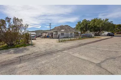 13765 Fremont St, Trona, CA 93562 - Photo 17
