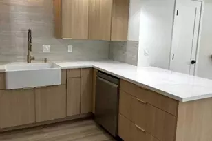 5725 Linda Vista Rd, San Diego, CA 92110 - Photo 3