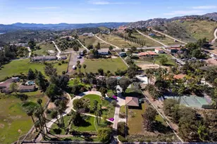 9954 Circa Valle Verde, El Cajon, CA 92021 - Photo 7