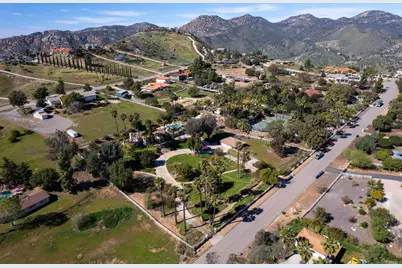 9954 Circa Valle Verde, El Cajon, CA 92021 - Photo 69