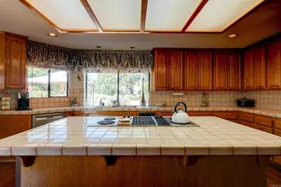 9954 Circa Valle Verde, El Cajon, CA 92021 - Photo 23