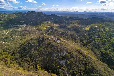 2494 Donnil Lane, Fallbrook, CA 92028 - Photo 9