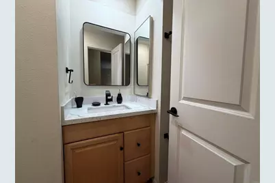 160 E St. #C-1, Chula Vista, CA 91910 - Photo 5