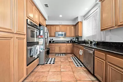 27447 Lock Haven Court, Temecula, CA 92591 - Photo 9