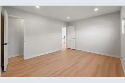 827 S 39th Street, San Diego, CA 92113 - Photo 15