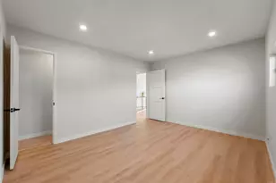 827 S 39th St, San Diego, CA 92113 - Photo 15