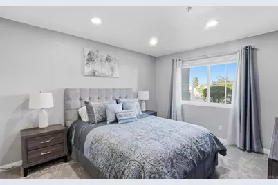 2083 Lakeridge Circle #104, Chula Vista, CA 91913 - Photo 11