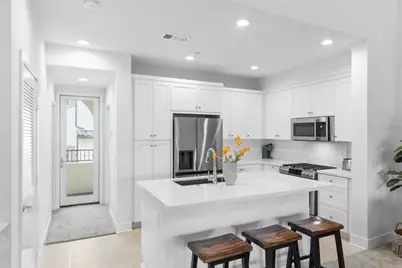 2170 Birch Road #111, Chula Vista, CA 91915 - Photo 3