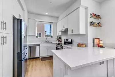 402 Creekside Cir, San Diego, CA 92114 - Photo 5