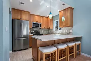 11337 Avenida De Los Lobos, San Diego, CA 92127 - Photo 5