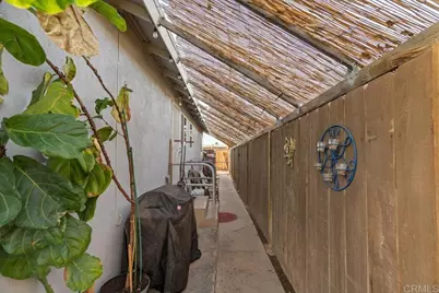 347 E B Street, Brawley, CA 92227 - Photo 9