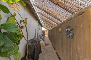 347 E B St, Brawley, CA 92227 - Photo 9