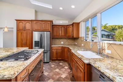 1180 Barcelona Drive, San Diego, CA 92107 - Photo 17