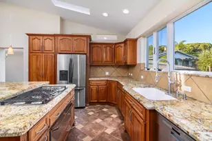 1180 Barcelona Dr, San Diego, CA 92107 - Photo 17