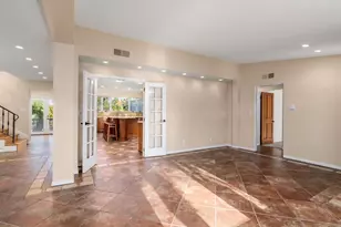 1180 Barcelona Dr, San Diego, CA 92107 - Photo 13