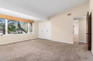 1180 Barcelona Dr, San Diego, CA 92107 - Photo 27