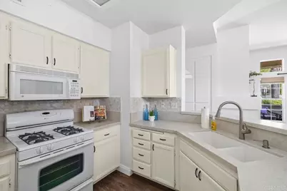 11182 Portobelo #1/2, San Diego, CA 92124 - Photo 9